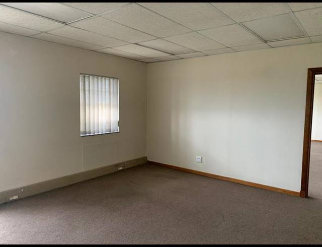 INDUSTRIAL PROPERTY TO RENT IN HALFWAY HOUSE